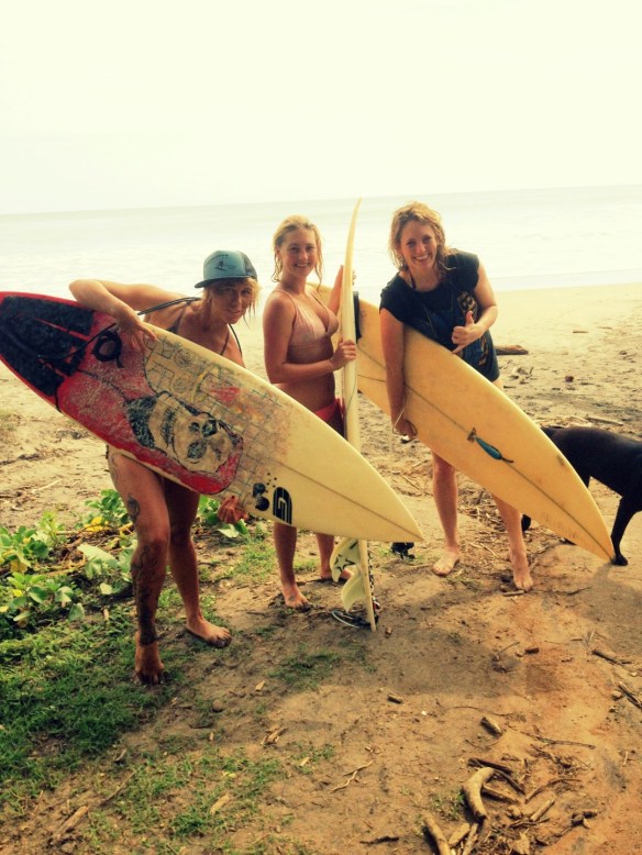 New surf chica friends