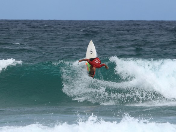 Nathan Hedge going vertical in the Final against Matt Banting