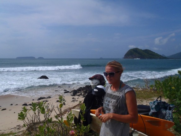 SaltyLips Georgia Surf Sumbawa Indonesia