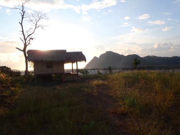 SaltyLips Georgia Surf Sumbawa Indonesia