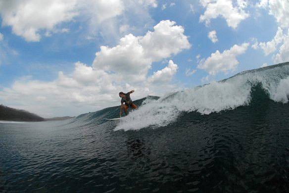 SaltyLips India Reinartz surf Nicaragua Salty Lips